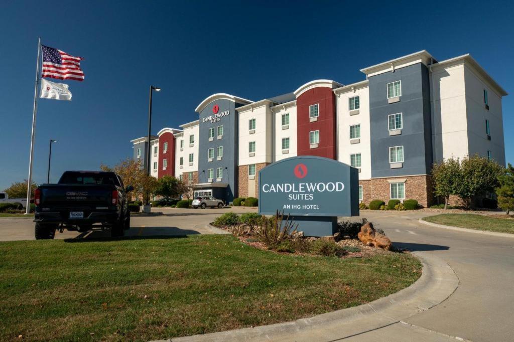 Candlewood Suites Saint Joseph By Ihg Exterior foto